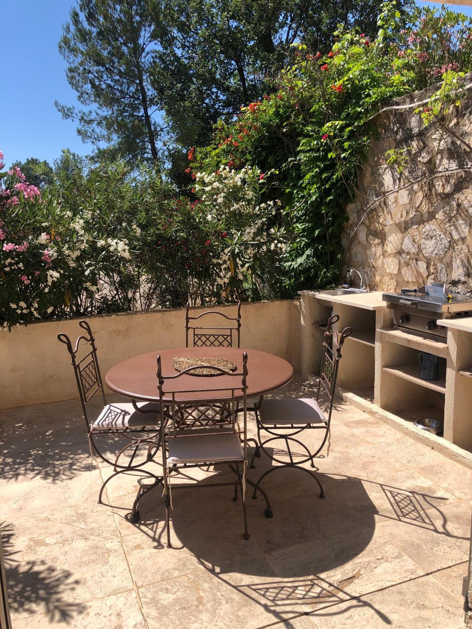 Appartamento Le Cocon De Provence Fayence Esterno foto